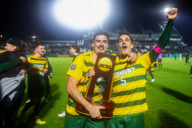 纽卡斯尔联 纽卡斯尔联