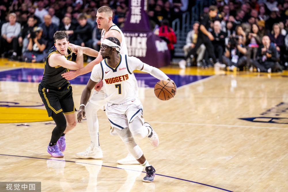 奇迹般地扭 奇迹般地扭