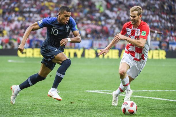 众多球鞋系 众多球鞋系